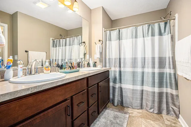 $485,000 | 5834 Nile Drive Southwest, Unit 129, Wyoming, MI 49418