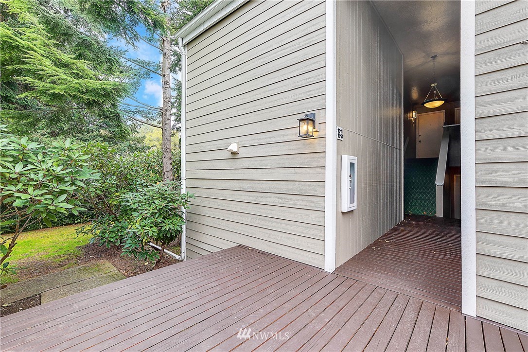 7901 196th Street Southwest, Unit 10 Edmonds, WA 98026 - Photo 3 of 20 Gallery Image 3