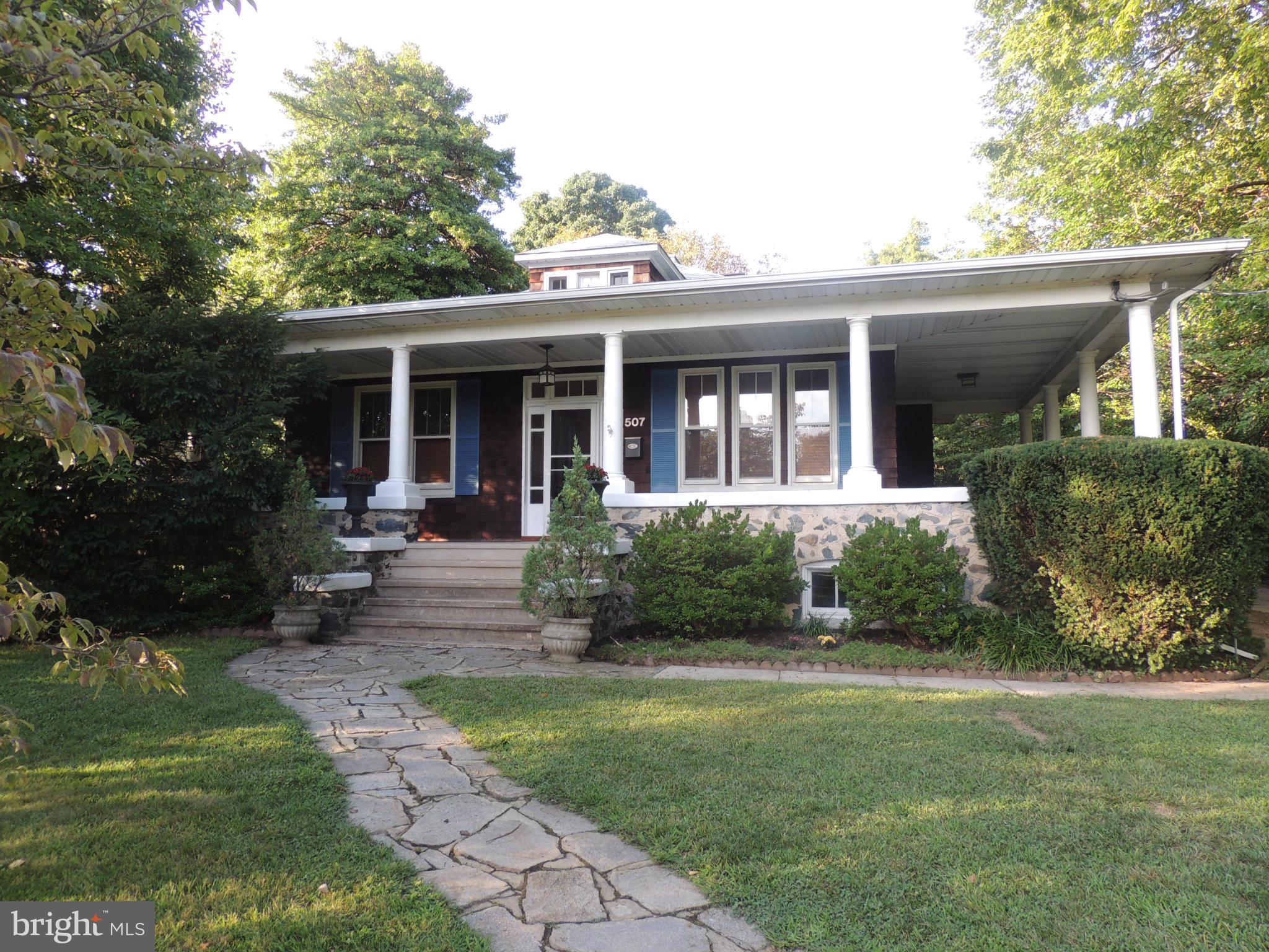 507 Academy Road Baltimore, MD 21228 - Photo 1 of 26 Exterior (Front)