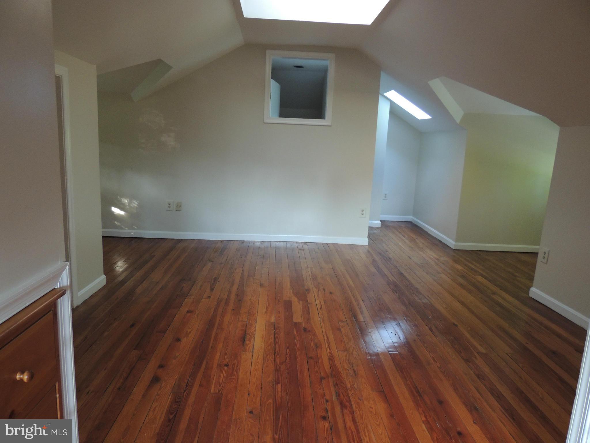 507 Academy Road Baltimore, MD 21228 - Photo 13 of 26 Bedroom (Master)