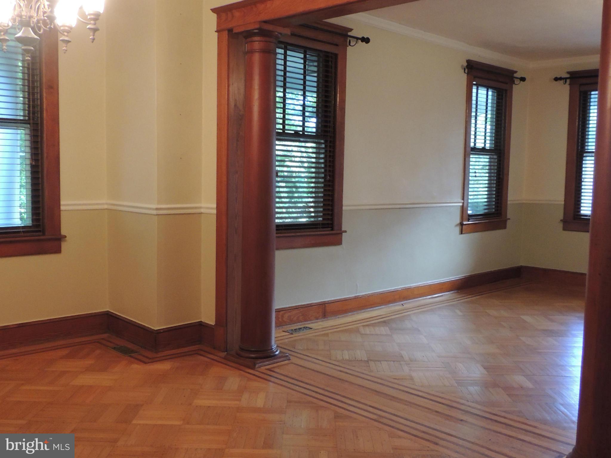 507 Academy Road Baltimore, MD 21228 - Photo 5 of 26 Interior (General)
