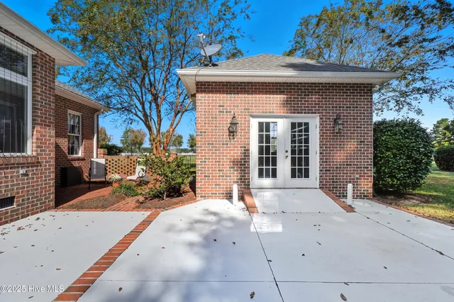 $599,000 | 105 Franks Creek Circle, Hertford, NC 27944