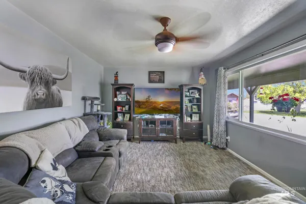 $363,000 | 321 Dennis Drive, Burley, ID 83318