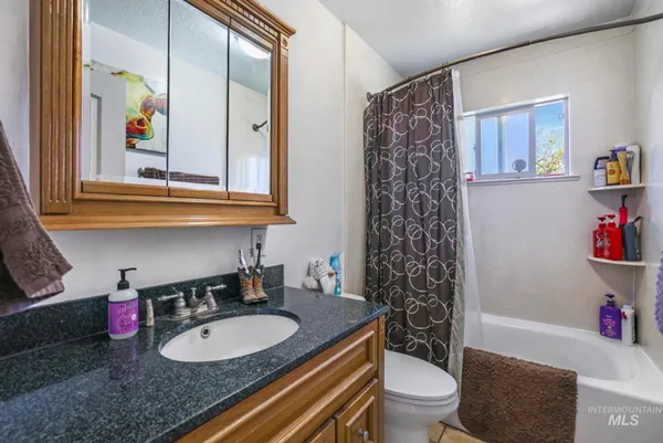 $363,000 | 321 Dennis Drive, Burley, ID 83318