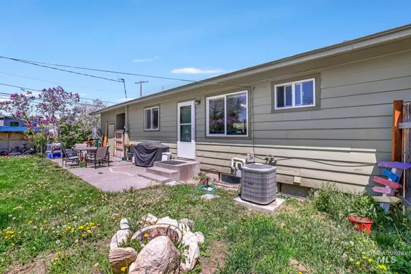 $363,000 | 321 Dennis Drive, Burley, ID 83318