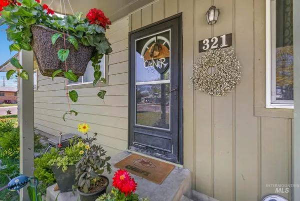 $363,000 | 321 Dennis Drive, Burley, ID 83318