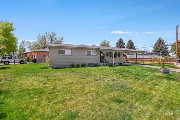 $363,000 | 321 Dennis Drive, Burley, ID 83318