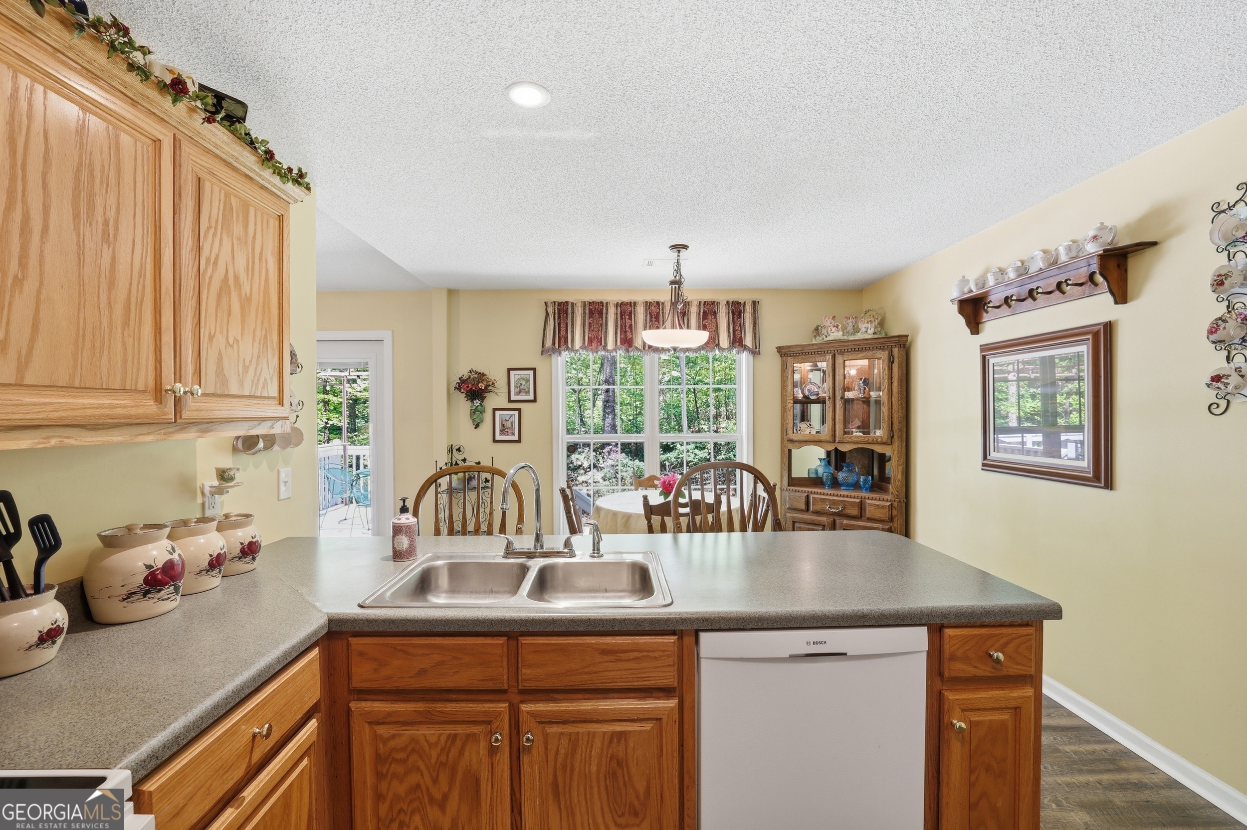 318 Heather Way Cleveland, GA 30528 - Photo 13 of 33