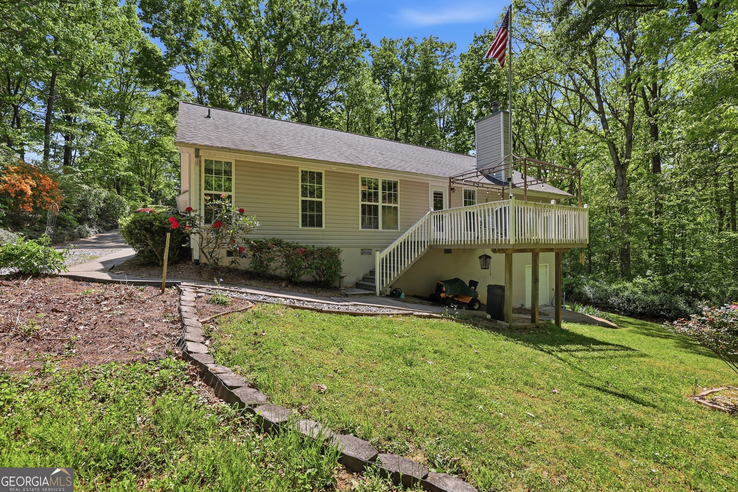 318 Heather Way Cleveland, GA 30528 - Photo 4 of 33