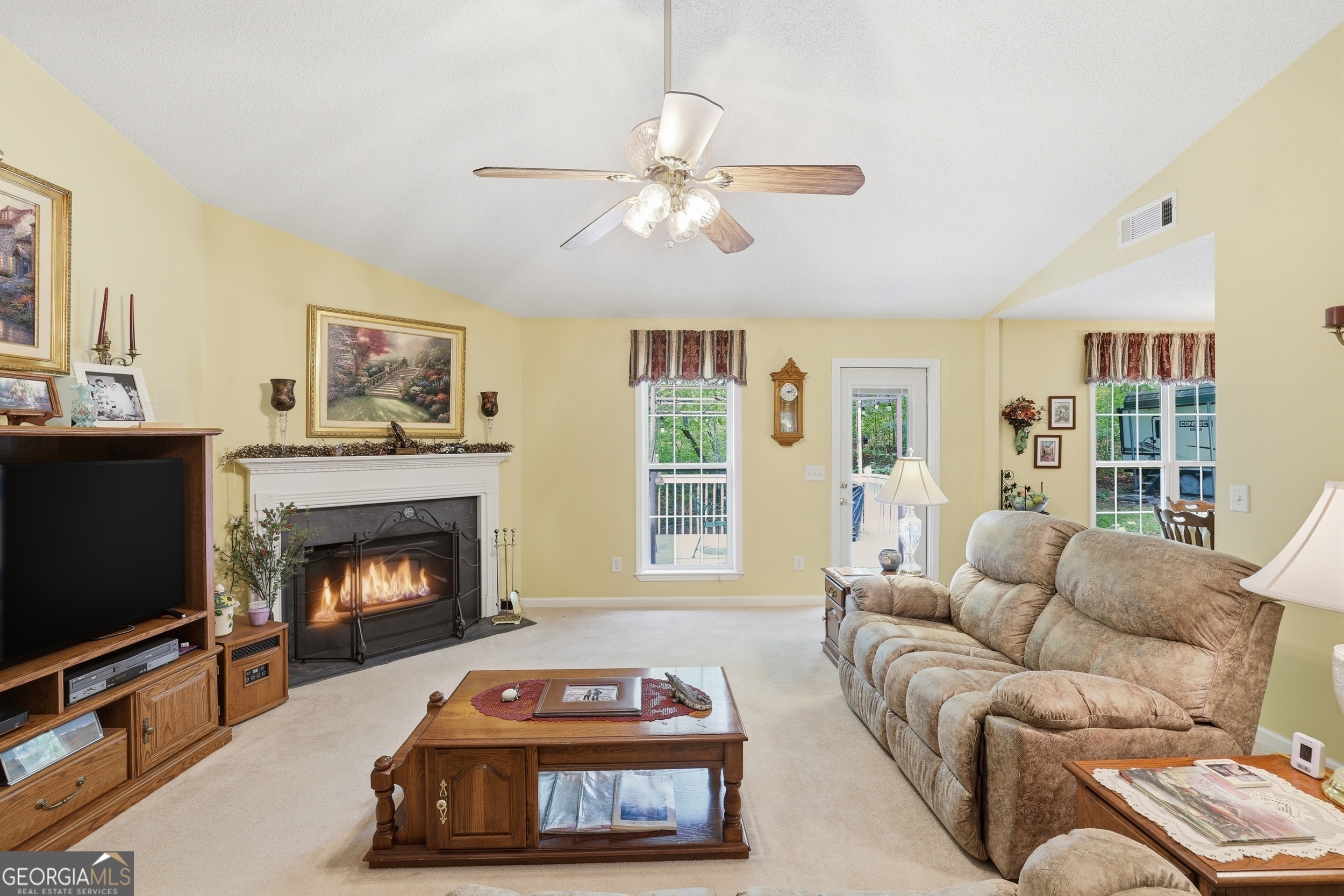 318 Heather Way Cleveland, GA 30528 - Photo 7 of 33