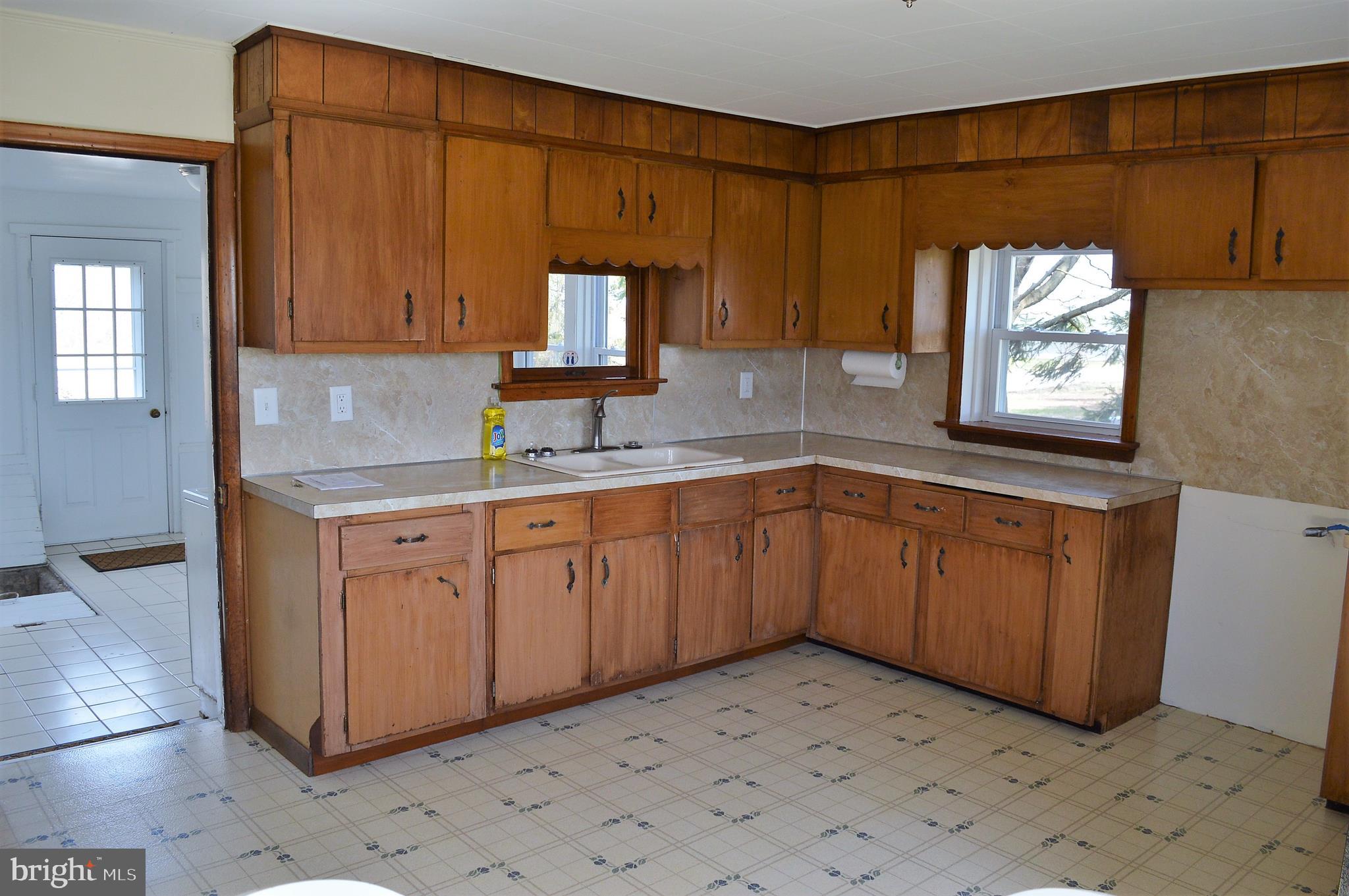 682 North Middle Road Newville, PA 17241 - Photo 3 of 15