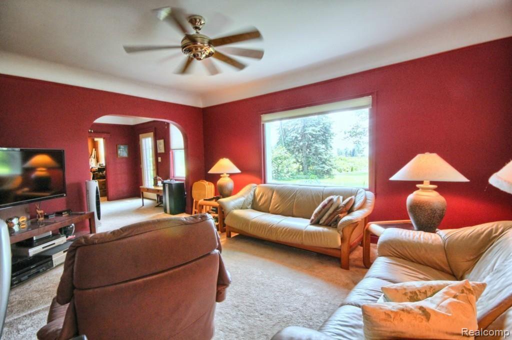7714 Shea Road Fair Haven, MI 48023 - Photo 4 of 41 Great_Room_2nd_View.jpg