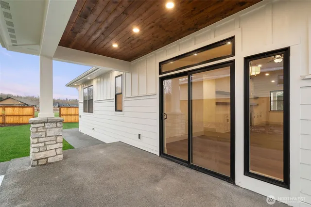 $979,900 | 11 Dover Lane, Sequim, WA 98382