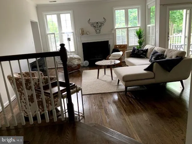 $2,850 | 4651 Longstreet Lane, Unit 104, Alexandria, VA 22311