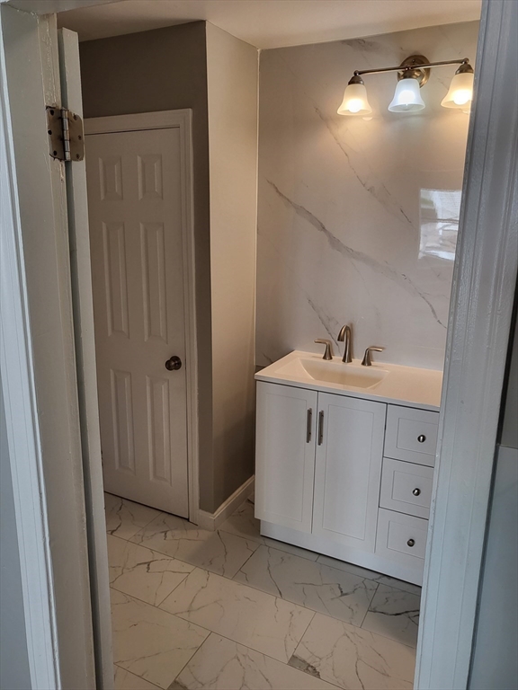 529 Warren Street, Unit 1 Fall River, MA 02721 - Photo 19 of 25