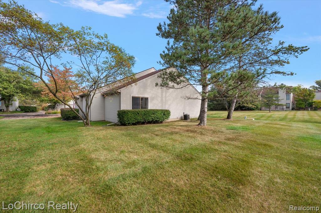 733 Hamilton Court Rochester Hills, MI 48307 - Photo 76 of 79