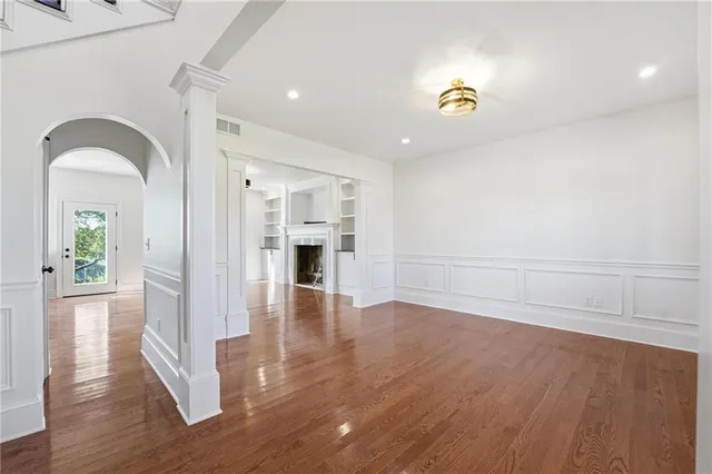 $599,000 | 27135 Webster Court, Weston, MO 64098