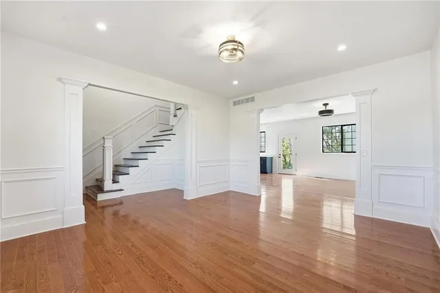 $599,000 | 27135 Webster Court, Weston, MO 64098