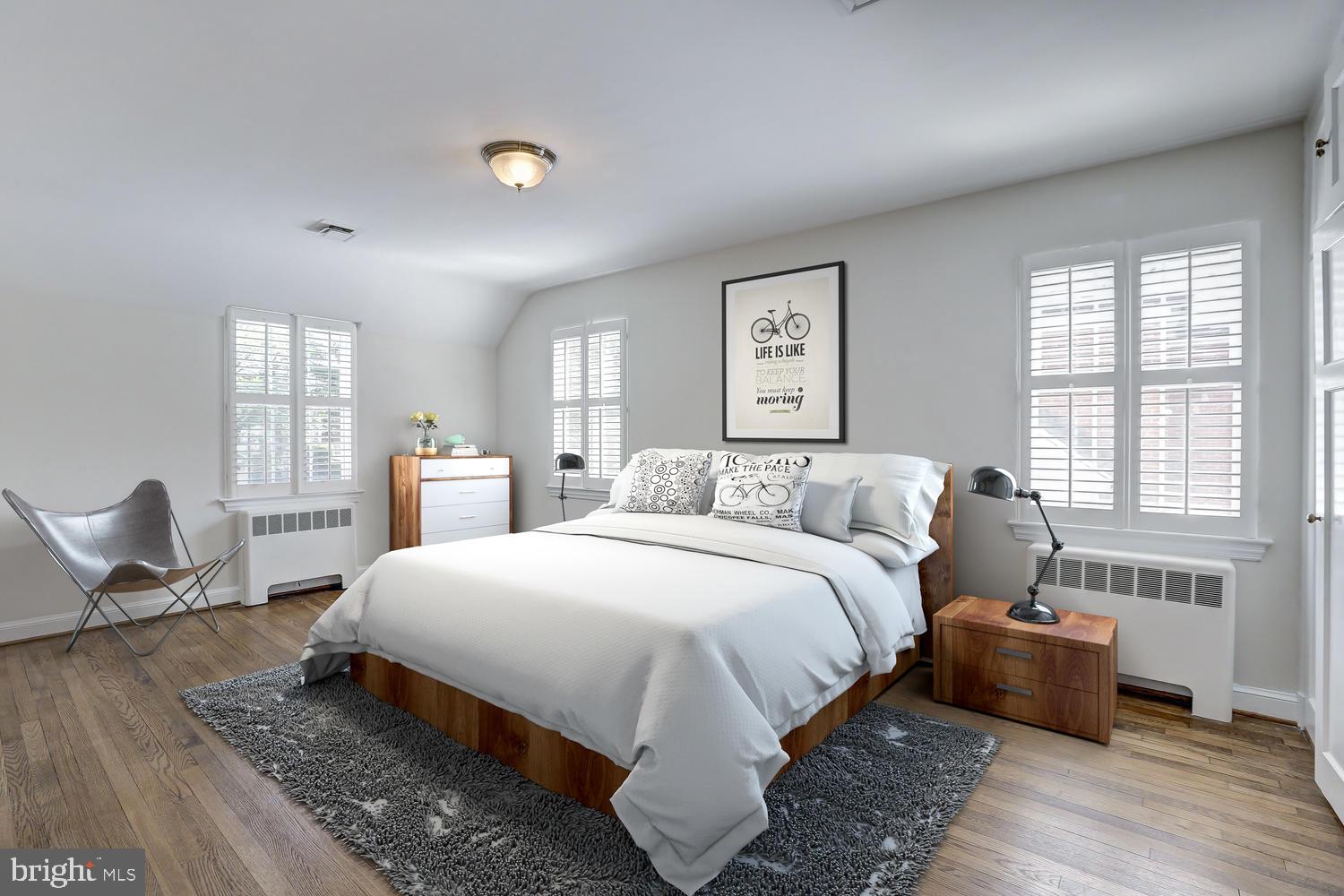5614 Overlea Road Bethesda, MD 20816 - Photo 12 of 22 Virtually Staged Master bedroom