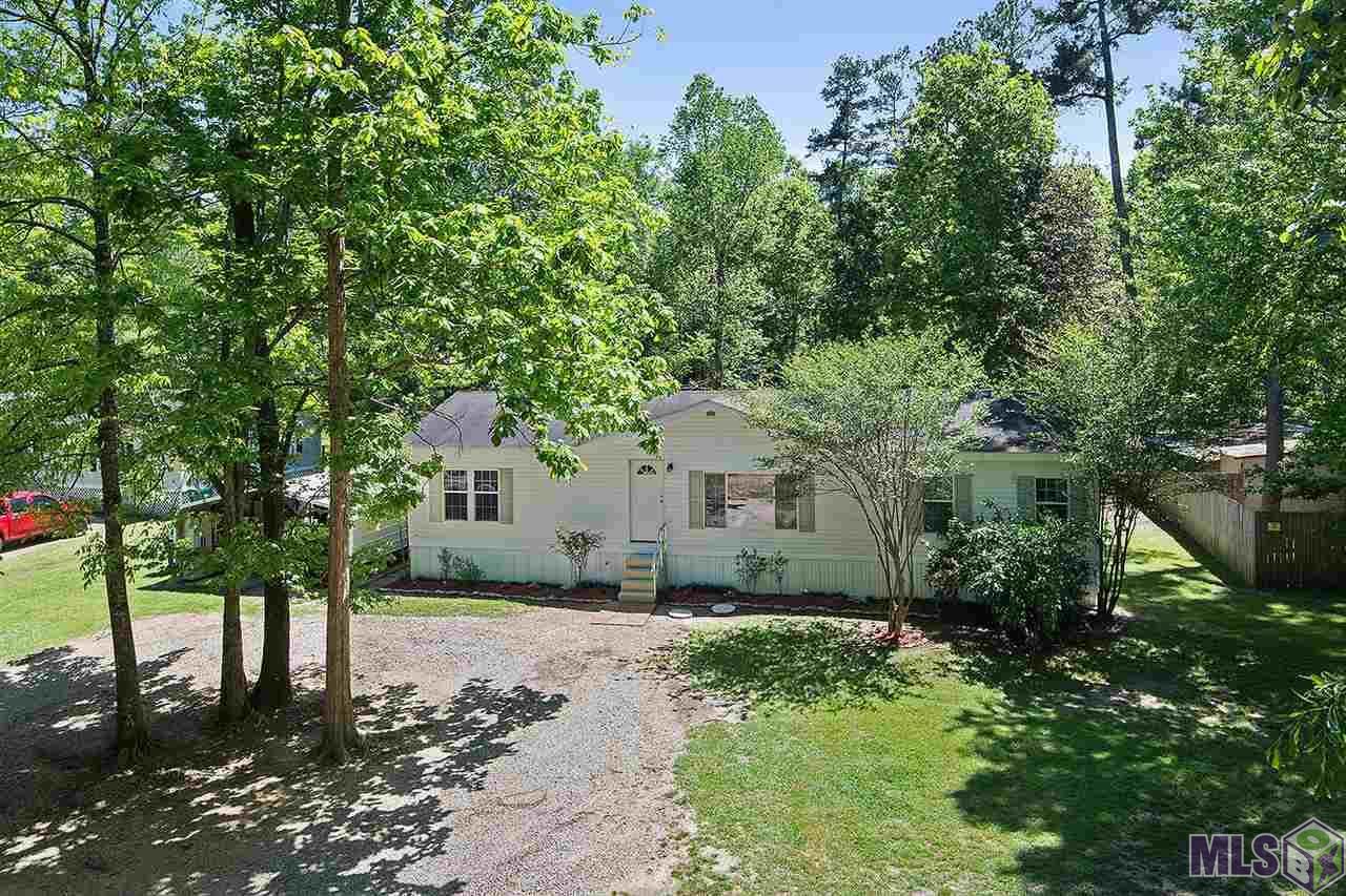 11170 Crossover Road Denham Springs, LA 70726 - Photo 1 of 12