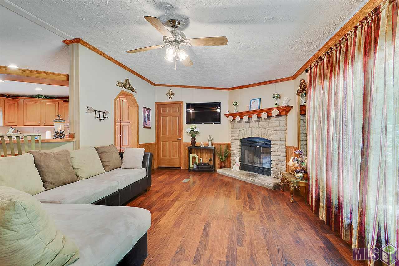 11170 Crossover Road Denham Springs, LA 70726 - Photo 3 of 12