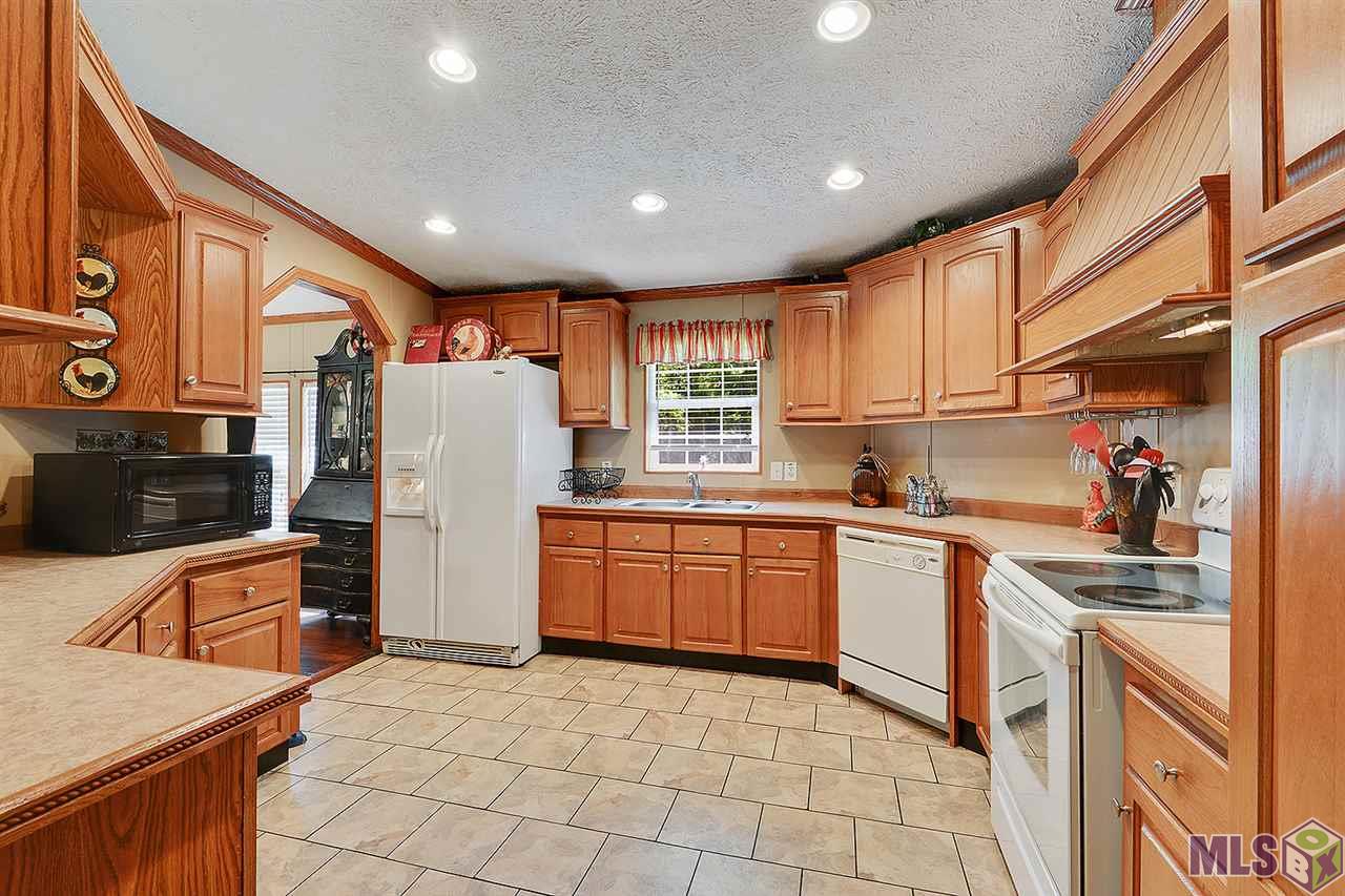 11170 Crossover Road Denham Springs, LA 70726 - Photo 4 of 12