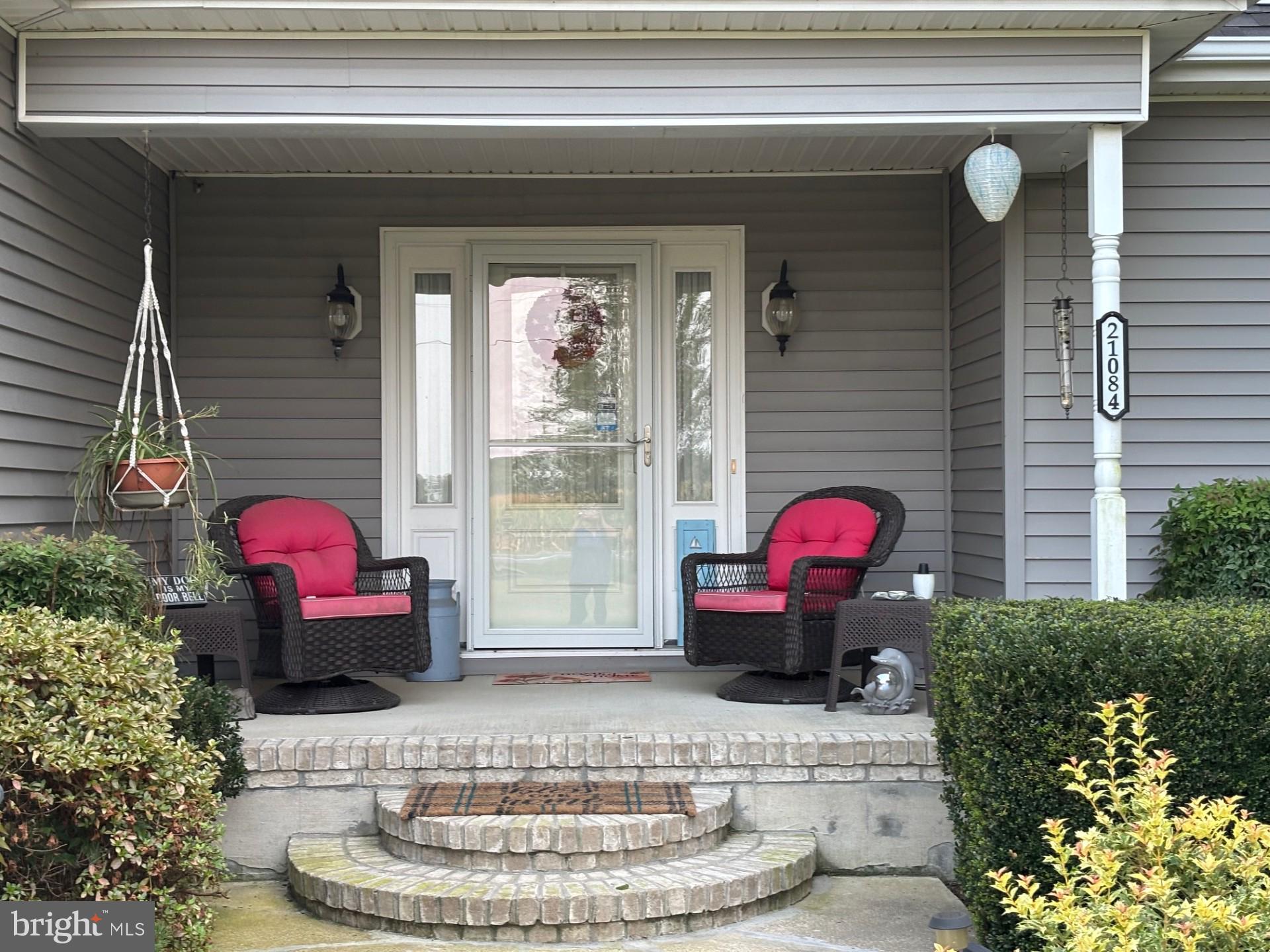 21084 Atlanta Road Seaford, DE 19973 - Photo 2 of 54 Inviting Front Porch