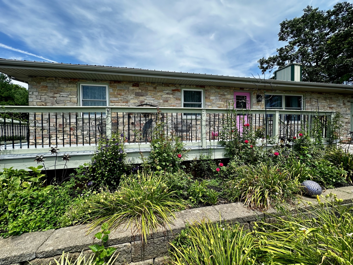 6119 Little Galilee Road Clinton, IL 61727 - Photo 19 of 26 a front view of a house with a yard