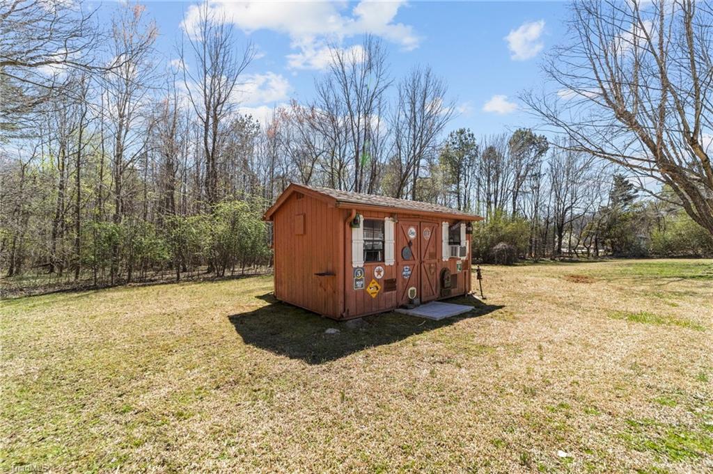 6509 Monnett Road Climax, NC 27233 - Photo 24 of 37