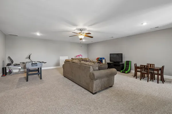 $539,900 | 1045 Black Gum Lane, Clarksville, TN 37043