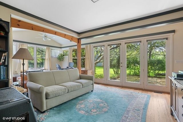 $460,000 | 180 Barberry Road, Highland Park, IL 60035