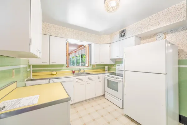 $225,000 | 952 Miller Avenue, Lawrenceburg, IN 47025