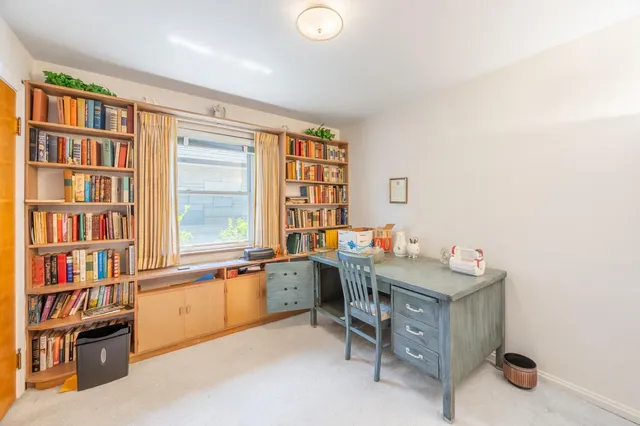 $270,000 | 952 Miller Avenue, Lawrenceburg, IN 47025