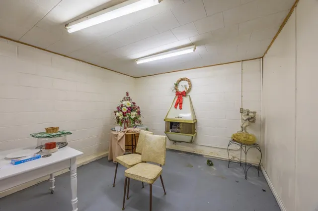 $270,000 | 952 Miller Avenue, Lawrenceburg, IN 47025