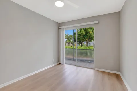 $200,000 | 296 Fanshaw H, Boca Raton, FL 33434