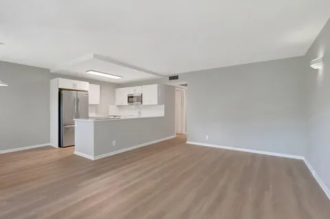 $200,000 | 296 Fanshaw H, Boca Raton, FL 33434