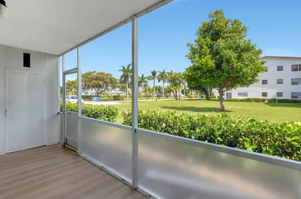 $200,000 | 296 Fanshaw H, Boca Raton, FL 33434
