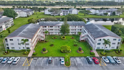 $200,000 | 296 Fanshaw H, Boca Raton, FL 33434