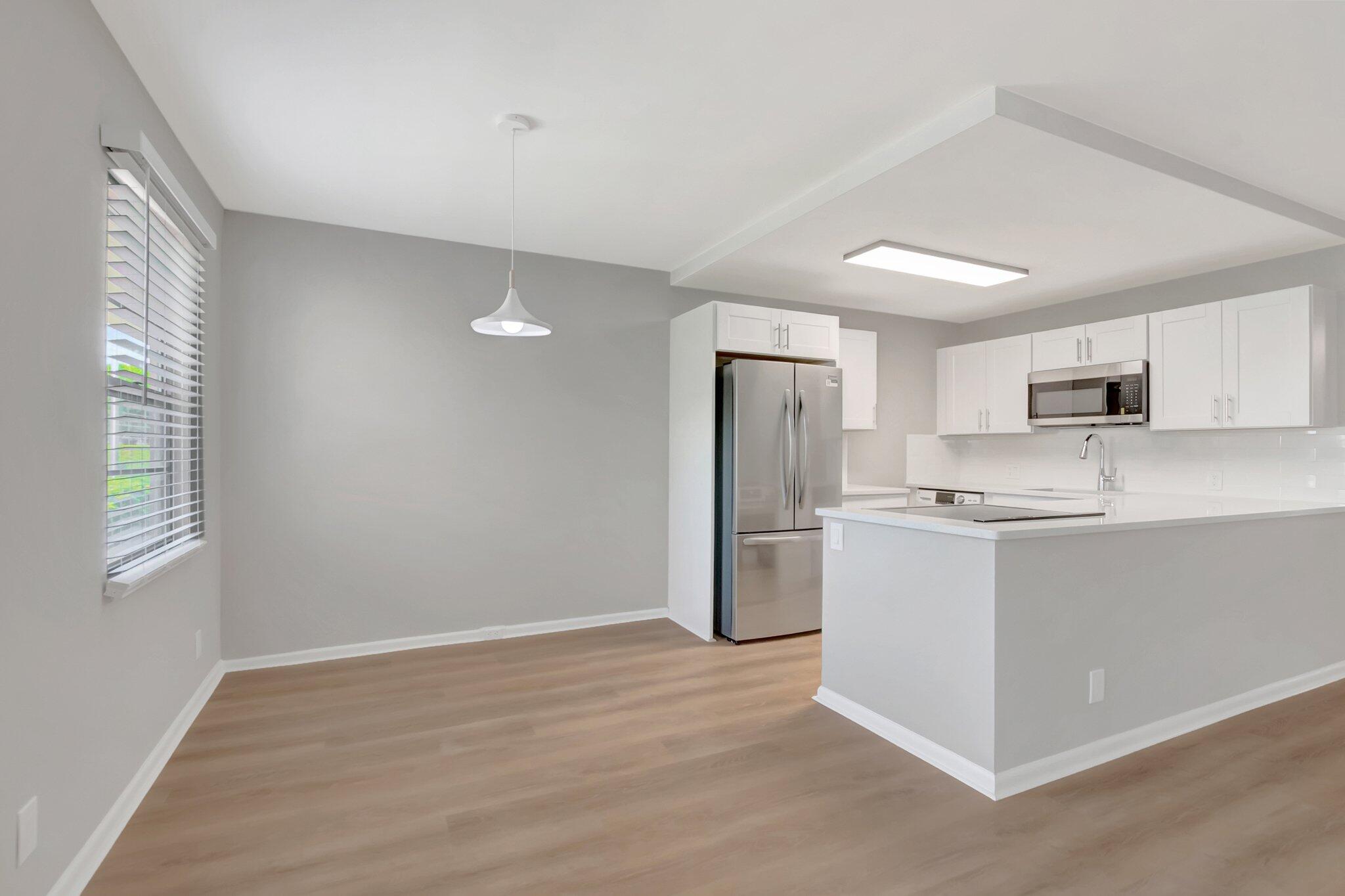 296 Fanshaw H Boca Raton, FL 33434 - Photo 5 of 74 8-web-or-mls-DSC_0036