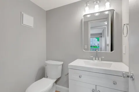 $200,000 | 296 Fanshaw H, Boca Raton, FL 33434