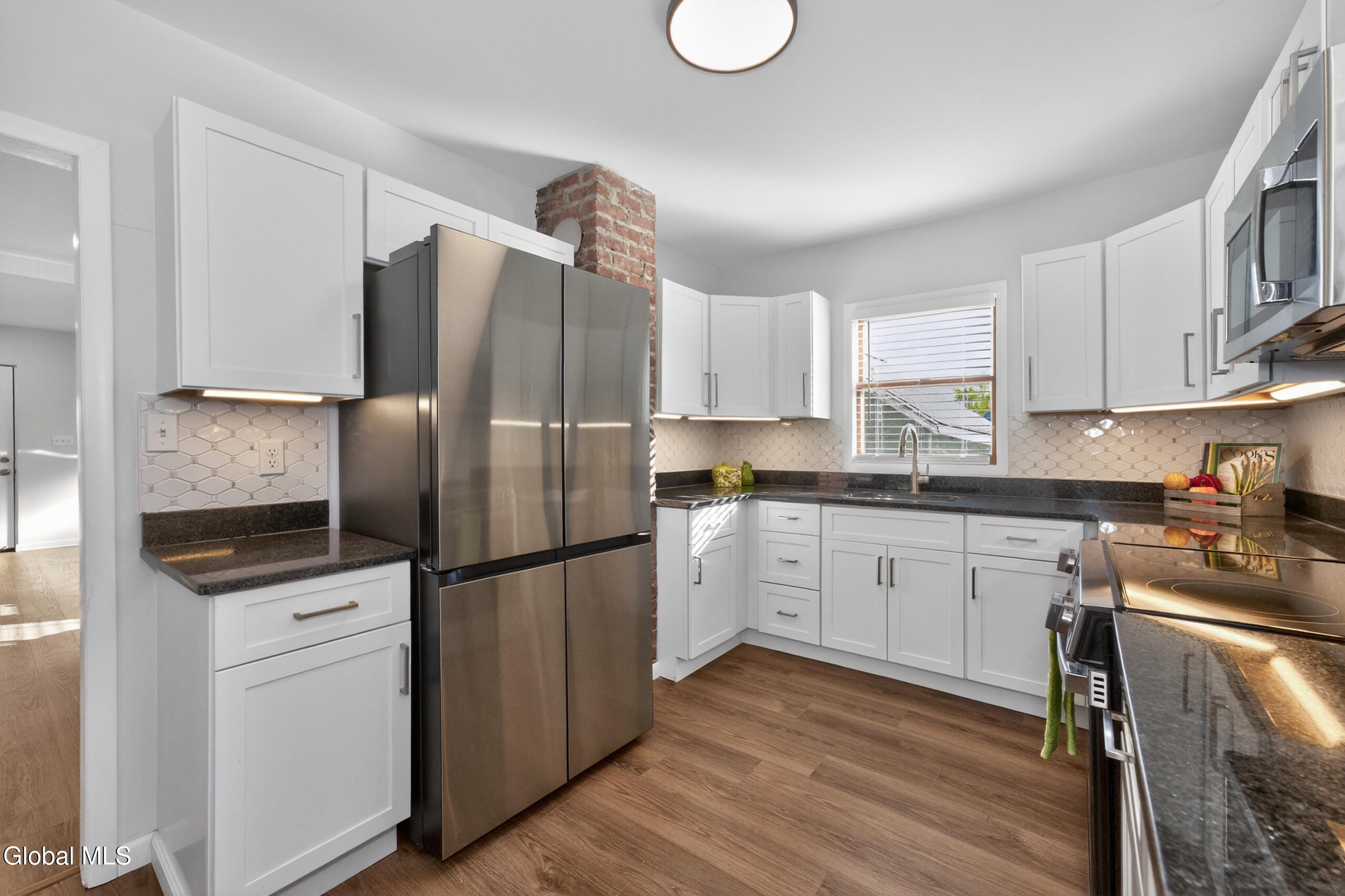 2618 Hendricks Street Rotterdam, NY 12306 - Photo 11 of 44 3 Kitchen 3