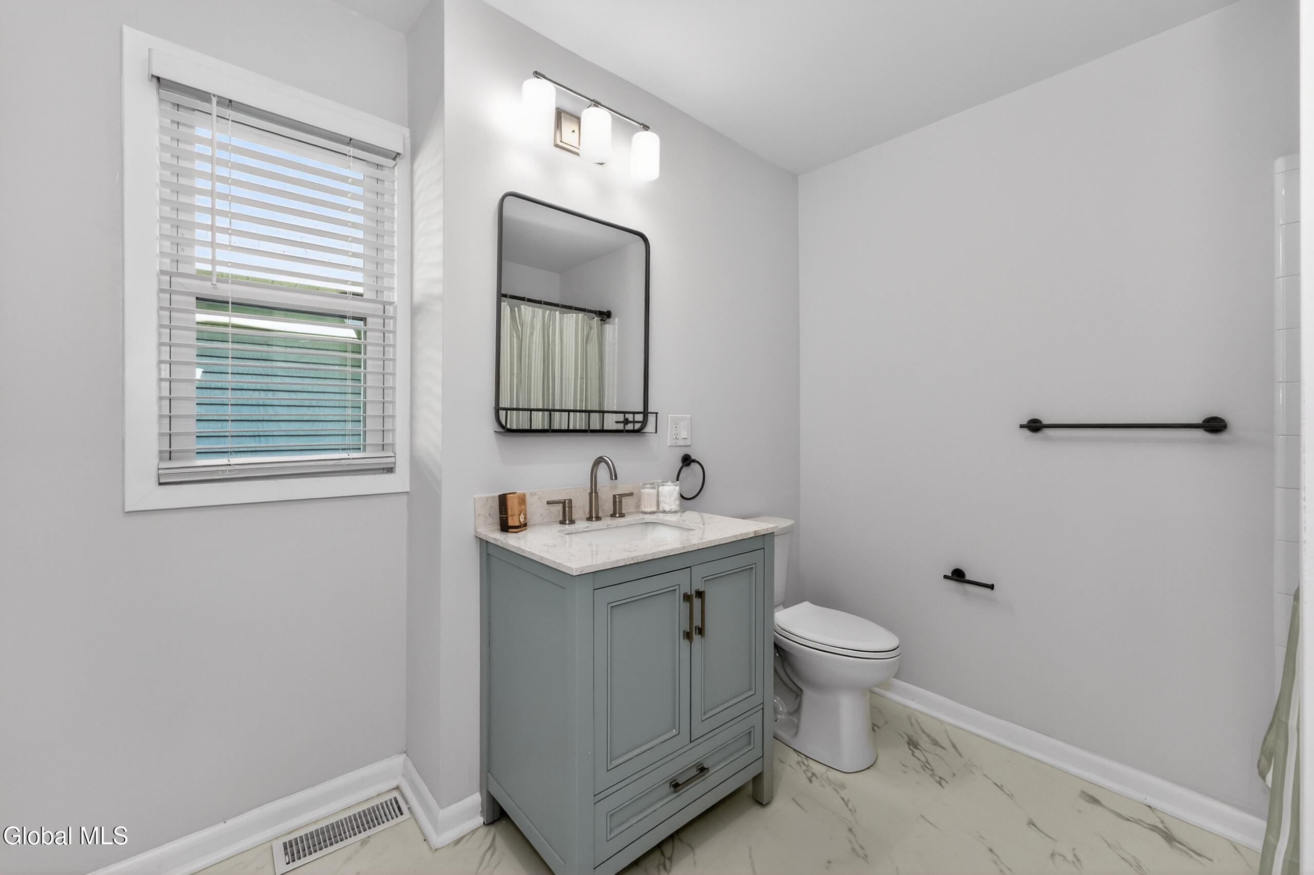 2618 Hendricks Street Rotterdam, NY 12306 - Photo 31 of 44 9 Bathroom 1