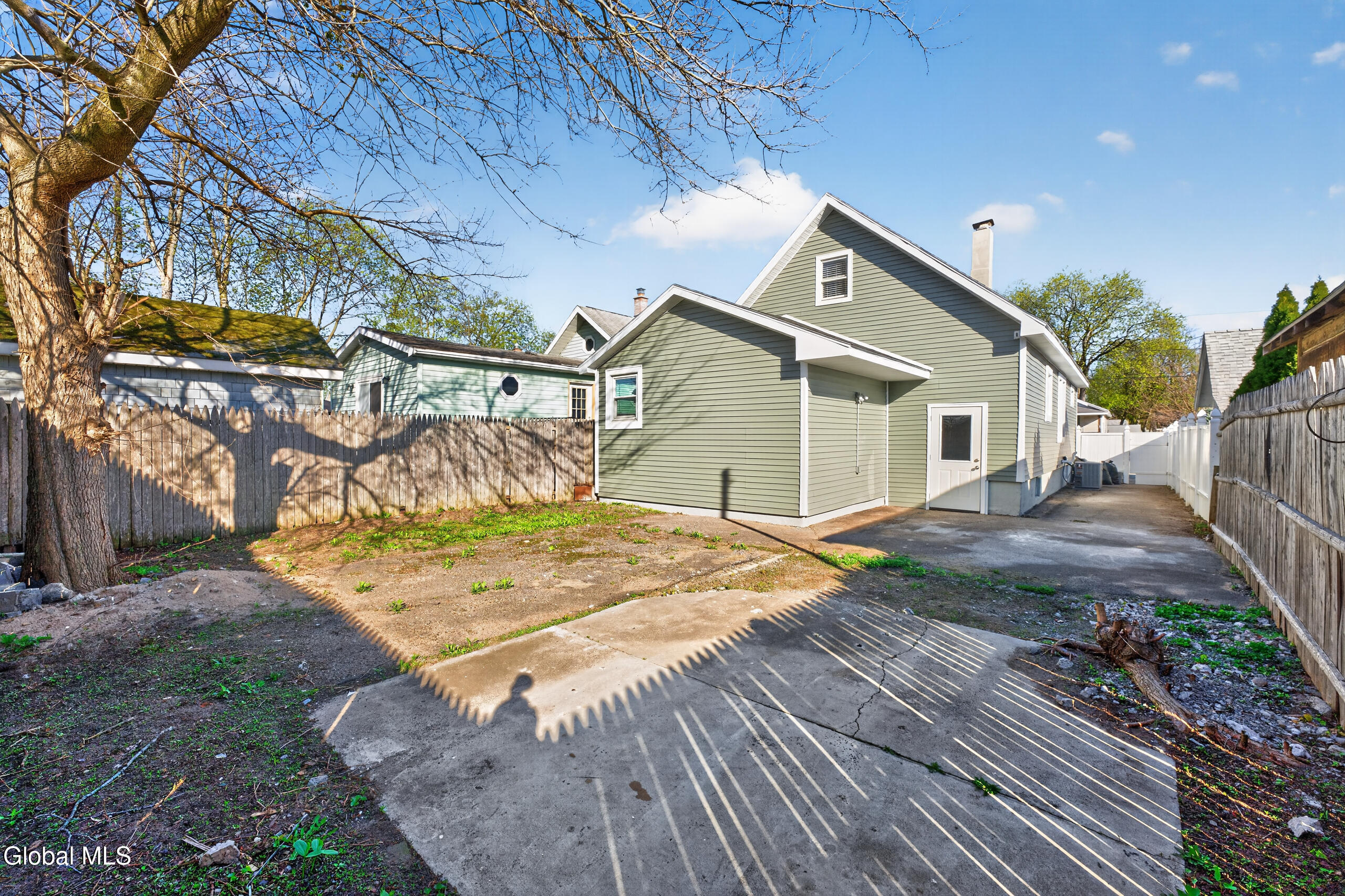 2618 Hendricks Street Rotterdam, NY 12306 - Photo 41 of 44 Yard 3