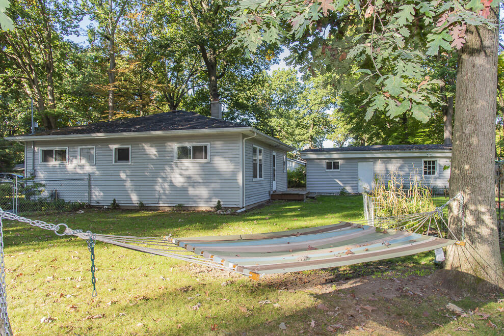 1811 Vickery Road Portage, MI 49002 - Photo 3 of 24 DSC_9450