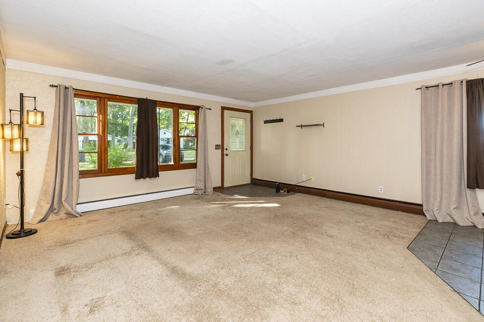 1811 Vickery Road Portage, MI 49002 - Photo 4 of 24 RN5_5196