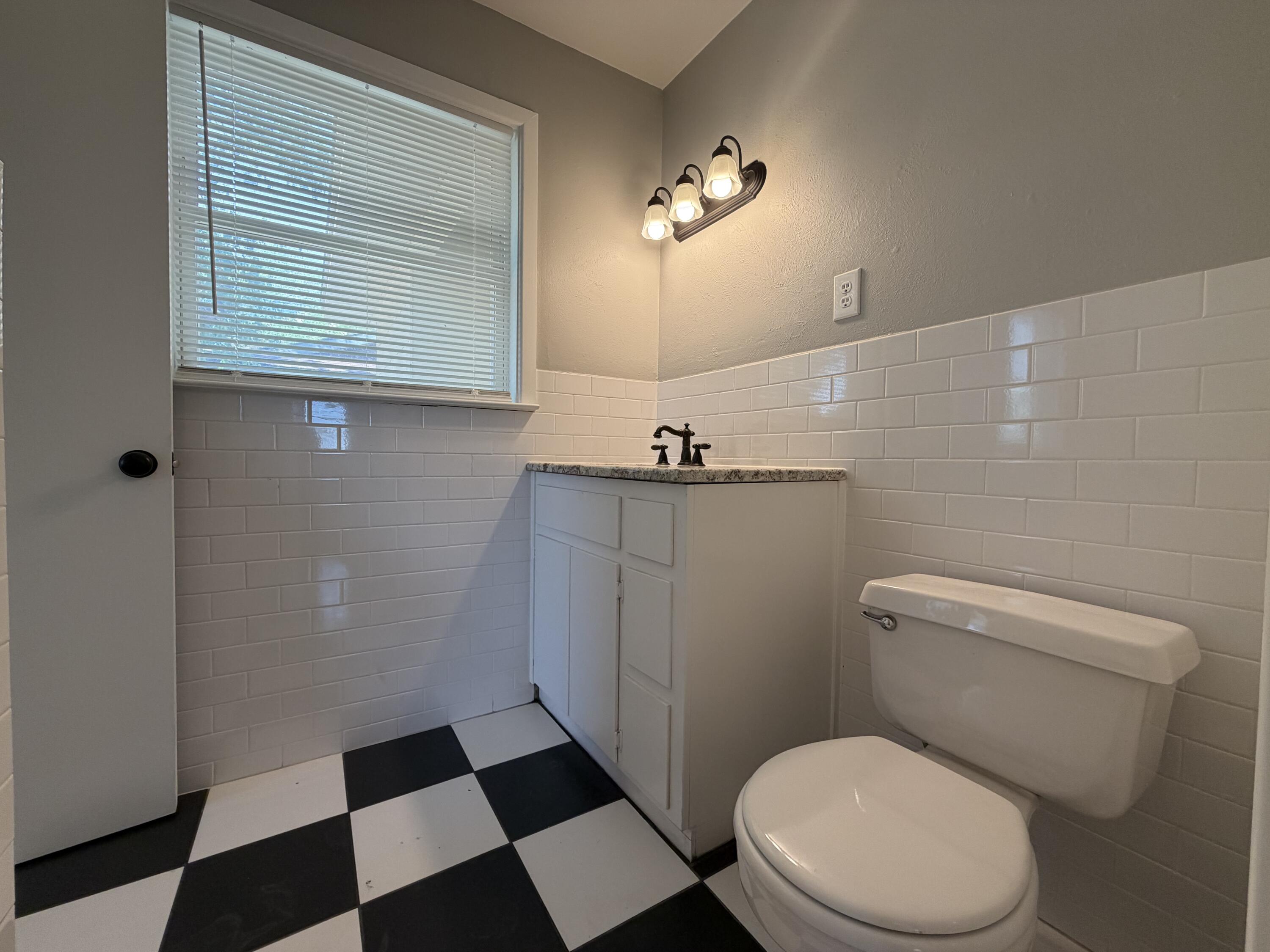 4409 38th Street Lubbock, TX 79414 - Photo 12 of 15 Primary Bathroom