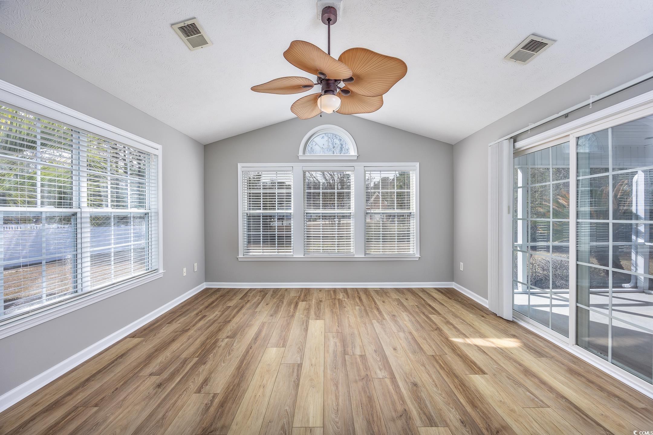 229 Duchess Court Myrtle Beach, SC 29588 - Photo 8 of 40