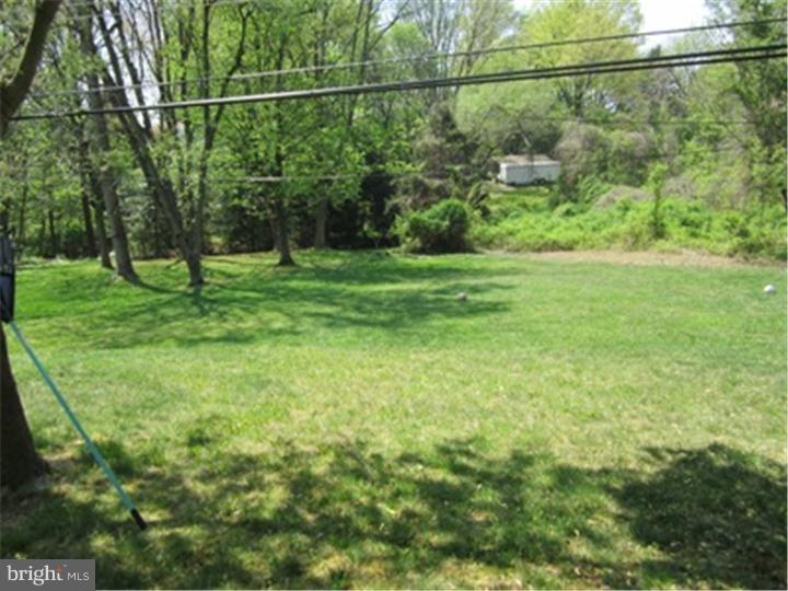 328 Lewis Road Springfield, PA 19064 - Photo 14 of 14