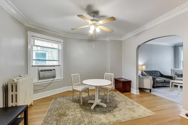 $2,750 | 2646 Ewing Avenue, Unit 2, Evanston, IL 60201