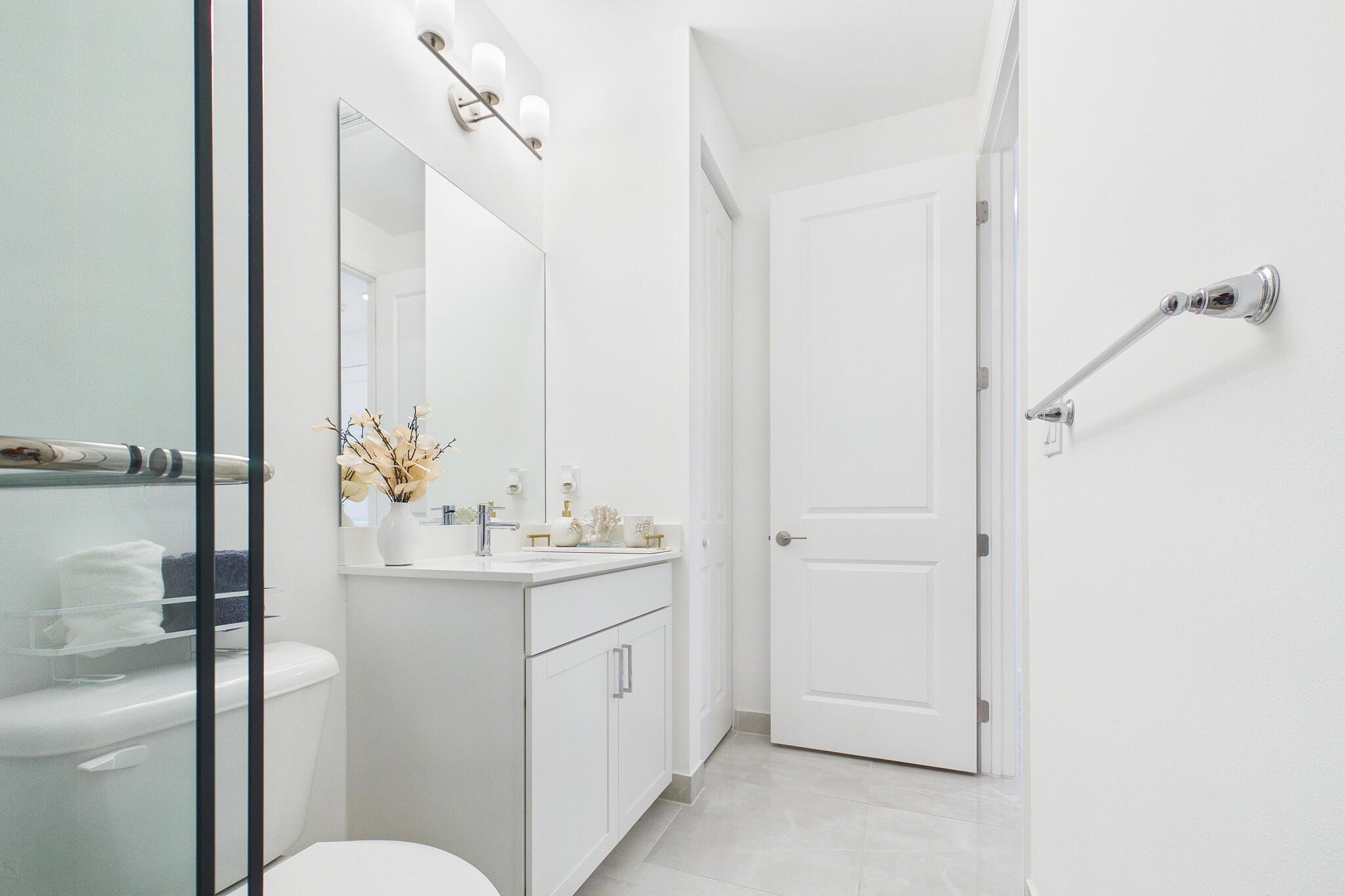 19243 Rolling Acrs Road Loxahatchee, FL 33470 - Photo 54 of 137 Bathroom